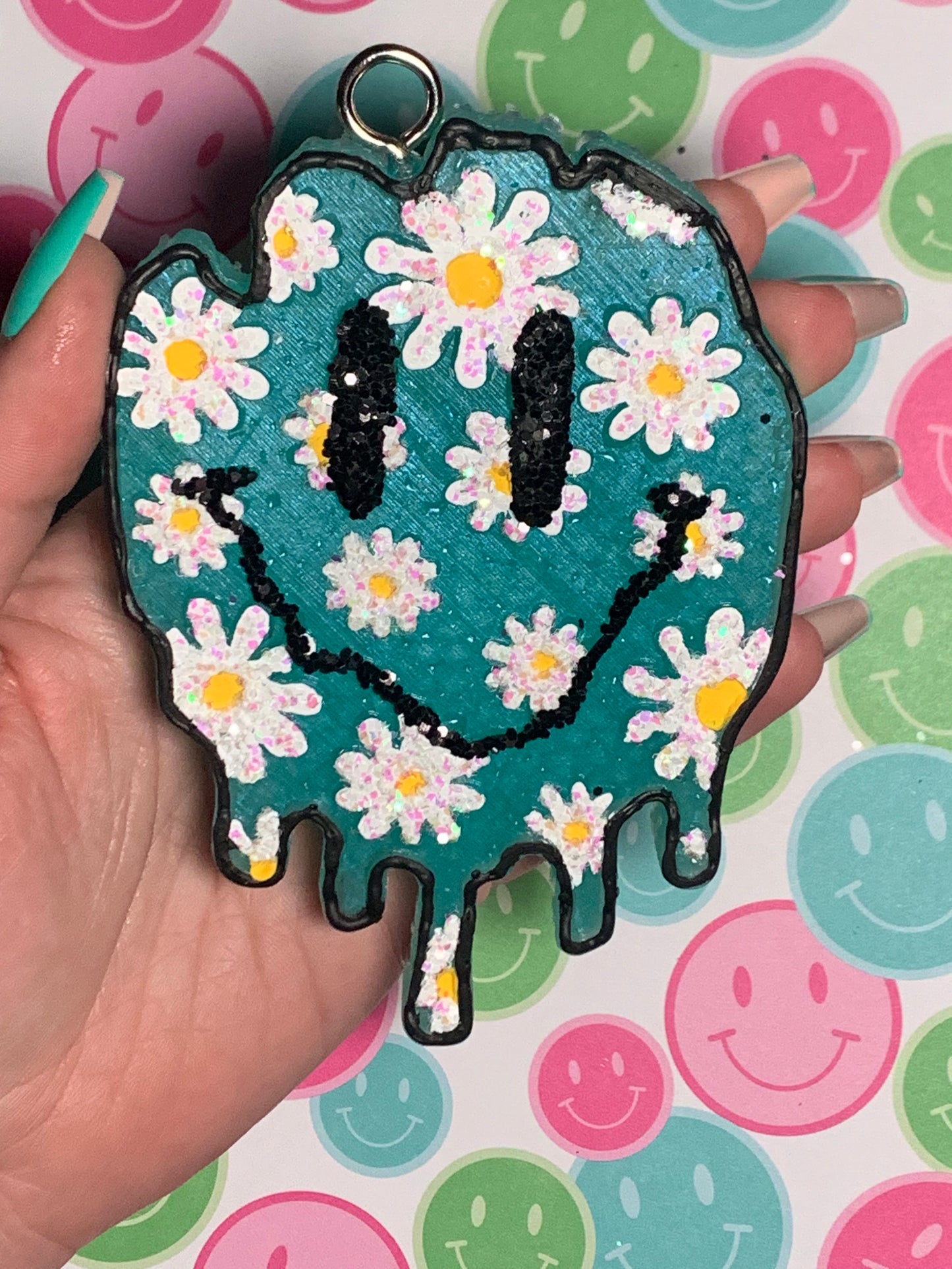 Daisy Smiley Face Drip Mold